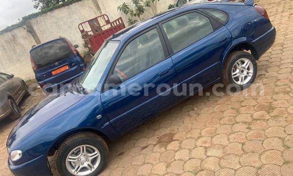Sayi Na hannu Toyota Corolla Blue Mota in Yaounde a Babban Kamaru Sayi Na hannu Toyota Corolla Blue Mota in Yaounde a Babban Kamaru