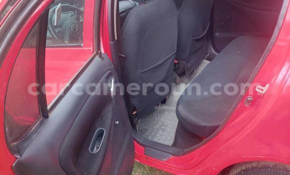 Sayi Na hannu Toyota Yaris Red Mota in Yaounde a Babban Kamaru Sayi Na hannu Toyota Yaris Red Mota in Yaounde a Babban Kamaru