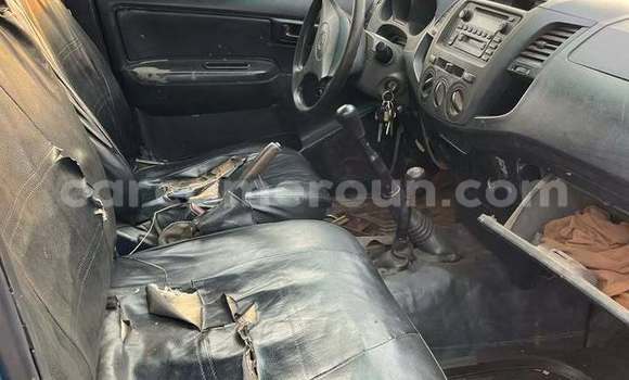 Acheter Occasion Voiture Toyota Vigo Bleu à Yaoundé, Central Cameroon Acheter Occasion Voiture Toyota Vigo Bleu à Yaoundé, Central Cameroon