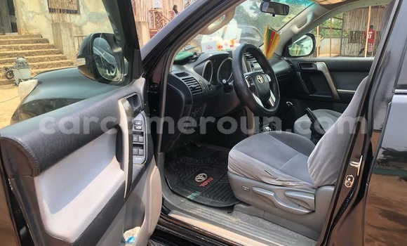 Acheter Neuf Voiture Toyota Prado Noir à Yaoundé, Central Cameroon Acheter Neuf Voiture Toyota Prado Noir à Yaoundé, Central Cameroon