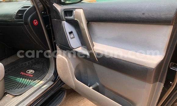 Acheter Neuf Voiture Toyota Prado Noir à Yaoundé, Central Cameroon Acheter Neuf Voiture Toyota Prado Noir à Yaoundé, Central Cameroon