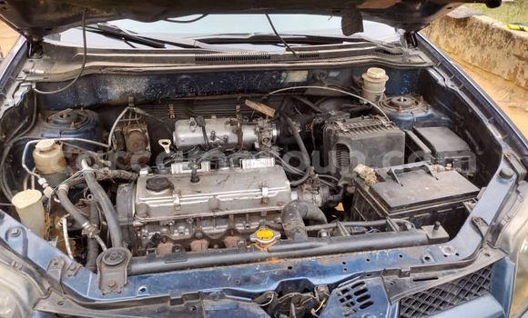 Sayi Na hannu Mitsubishi Outlander Blue Mota in Douala a Ƙasar Kamaru Sayi Na hannu Mitsubishi Outlander Blue Mota in Douala a Ƙasar Kamaru