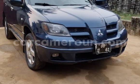 Sayi Na hannu Mitsubishi Outlander Blue Mota in Douala a Ƙasar Kamaru Sayi Na hannu Mitsubishi Outlander Blue Mota in Douala a Ƙasar Kamaru