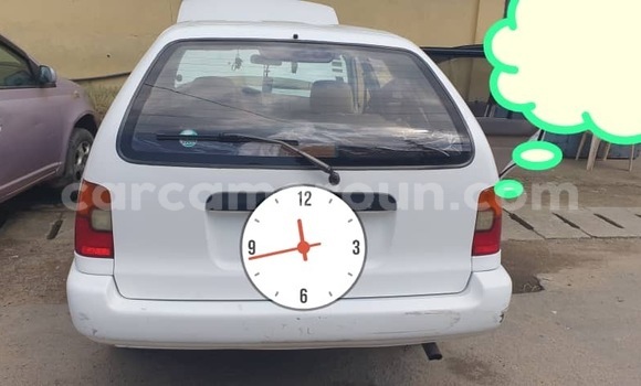 Acheter Neuf Voiture Toyota Corolla Blanc à Douala, Littoral Cameroon Acheter Neuf Voiture Toyota Corolla Blanc à Douala, Littoral Cameroon