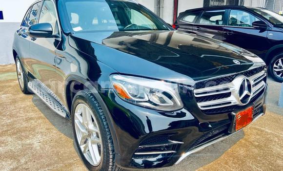 Sayi Na hannu Mercedes‒Benz GLC Coupe Black Mota in Douala a Ƙasar Kamaru Sayi Na hannu Mercedes‒Benz GLC Coupe Black Mota in Douala a Ƙasar Kamaru