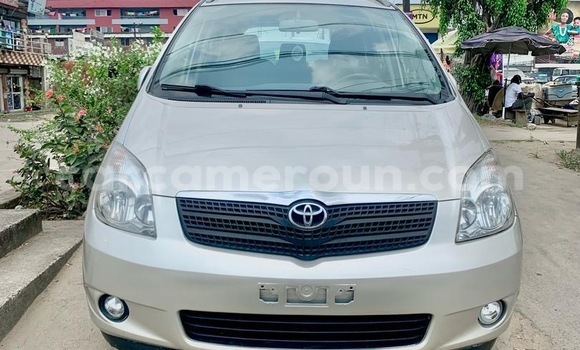Buy Used Toyota Corolla Verso Other Car in Douala in Littoral Cameroon