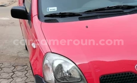 Sayi Na hannu Toyota Yaris Red Mota in Douala a Ƙasar Kamaru Sayi Na hannu Toyota Yaris Red Mota in Douala a Ƙasar Kamaru