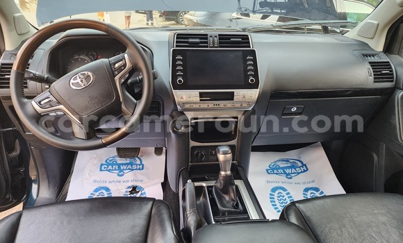 Sayi Imported Toyota Land Cruiser Prado Black Mota in Douala a Ƙasar Kamaru Sayi Imported Toyota Land Cruiser Prado Black Mota in Douala a Ƙasar Kamaru