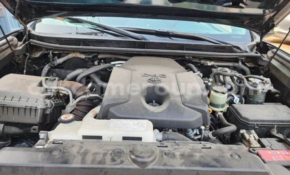 Sayi Imported Toyota Land Cruiser Prado Black Mota in Douala a Ƙasar Kamaru Sayi Imported Toyota Land Cruiser Prado Black Mota in Douala a Ƙasar Kamaru