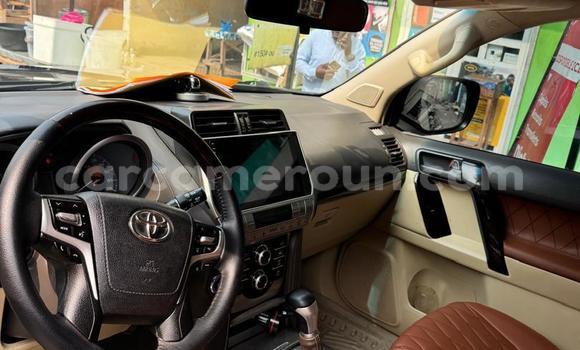 Sayi Na hannu Toyota Land Cruiser Prado Black Mota in Douala a Ƙasar Kamaru Sayi Na hannu Toyota Land Cruiser Prado Black Mota in Douala a Ƙasar Kamaru
