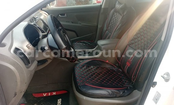 Buy Used Kia Sportage White Car in Douala in Littoral Cameroon Buy Used Kia Sportage White Car in Douala in Littoral Cameroon
