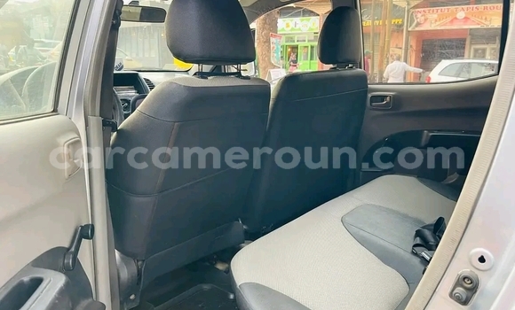 Acheter Occasion Voiture Mitsubishi L200 Gris à Douala, Littoral Cameroon Acheter Occasion Voiture Mitsubishi L200 Gris à Douala, Littoral Cameroon