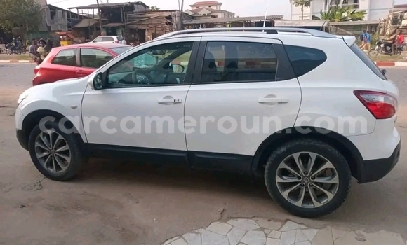 Buy Used Nissan Qashqai White Car in Douala in Littoral Cameroon Buy Used Nissan Qashqai White Car in Douala in Littoral Cameroon