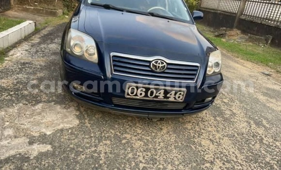 Buy Used Toyota Avensis Blue Car in Douala in Littoral Cameroon