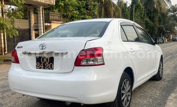 Sayi Na hannu Toyota Belta White Mota in Douala a Ƙasar Kamaru Sayi Na hannu Toyota Belta White Mota in Douala a Ƙasar Kamaru