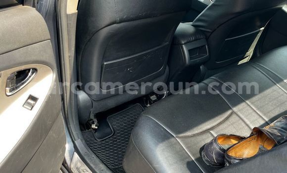 Sayi Na hannu Toyota Camry Blue Mota in Dschang a West Kamaru Sayi Na hannu Toyota Camry Blue Mota in Dschang a West Kamaru