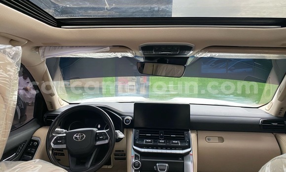 Buy Import Toyota Land Cruiser White Car in Douala in Littoral Cameroon Buy Import Toyota Land Cruiser White Car in Douala in Littoral Cameroon