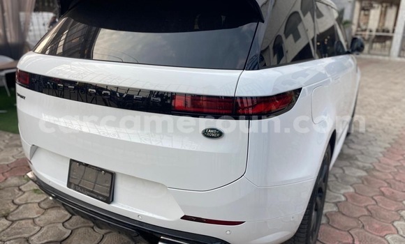 Sayi Sabo Land Rover Range Rover Sport White Mota in Douala a Ƙasar Kamaru Sayi Sabo Land Rover Range Rover Sport White Mota in Douala a Ƙasar Kamaru