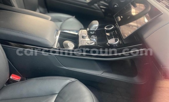 Sayi Sabo Land Rover Range Rover Sport White Mota in Douala a Ƙasar Kamaru Sayi Sabo Land Rover Range Rover Sport White Mota in Douala a Ƙasar Kamaru