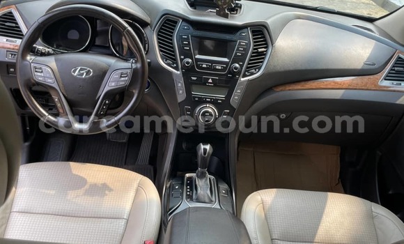 Acheter Occasion Voiture Hyundai Santa Fe Noir à Douala, Littoral Cameroon Acheter Occasion Voiture Hyundai Santa Fe Noir à Douala, Littoral Cameroon