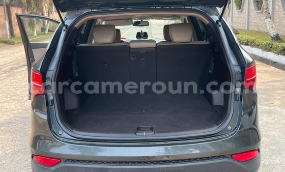 Acheter Occasion Voiture Hyundai Santa Fe Noir à Douala, Littoral Cameroon Acheter Occasion Voiture Hyundai Santa Fe Noir à Douala, Littoral Cameroon