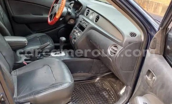 Sayi Na hannu Mitsubishi Outlander Blue Mota in Douala a Ƙasar Kamaru Sayi Na hannu Mitsubishi Outlander Blue Mota in Douala a Ƙasar Kamaru