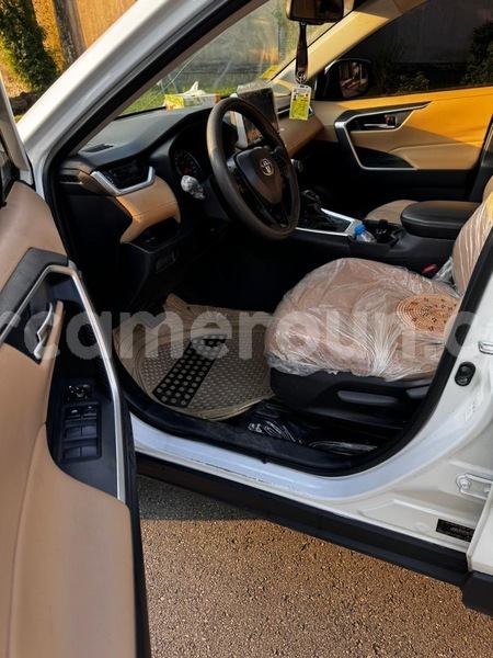 Big with watermark toyota rav4 littoral cameroon douala 18974