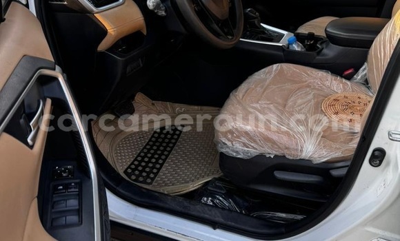 Buy Import Toyota RAV4 White Car in Douala in Littoral Cameroon Buy Import Toyota RAV4 White Car in Douala in Littoral Cameroon