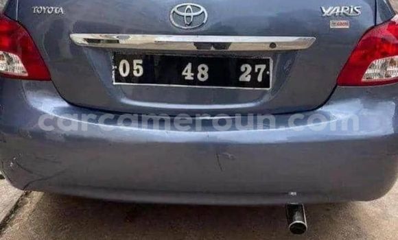 Sayi Na hannu Toyota Yaris Blue Mota in Douala a Ƙasar Kamaru Sayi Na hannu Toyota Yaris Blue Mota in Douala a Ƙasar Kamaru
