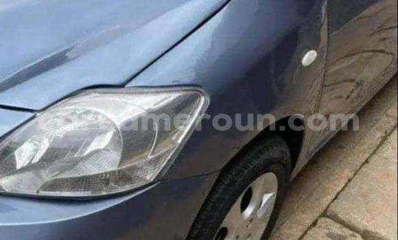 Acheter Occasion Voiture Toyota Yaris Bleu à Douala, Littoral Cameroon