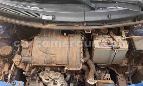 Sayi Sabo Toyota Vitz Blue Mota in Yaounde a Babban Kamaru Sayi Sabo Toyota Vitz Blue Mota in Yaounde a Babban Kamaru