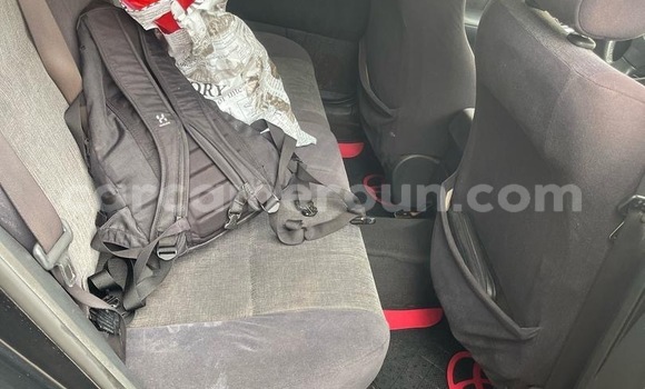 Sayi Sabo Toyota Corolla Black Mota in Douala a Ƙasar Kamaru Sayi Sabo Toyota Corolla Black Mota in Douala a Ƙasar Kamaru