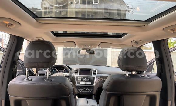 Acheter Import Voiture Mercedes‒Benz ML–Class Noir à Douala, Littoral Cameroon Acheter Import Voiture Mercedes‒Benz ML–Class Noir à Douala, Littoral Cameroon