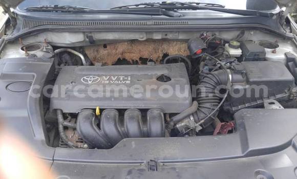 Sayi Na hannu Toyota Avensis Azurfa Mota in Yaounde a Babban Kamaru Sayi Na hannu Toyota Avensis Azurfa Mota in Yaounde a Babban Kamaru