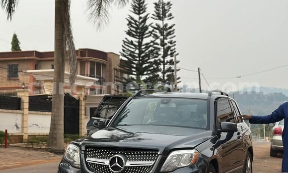 Sayi Sabo Mercedes‒Benz GL-klasse Azurfa Mota in Yaounde a Babban Kamaru Sayi Sabo Mercedes‒Benz GL-klasse Azurfa Mota in Yaounde a Babban Kamaru