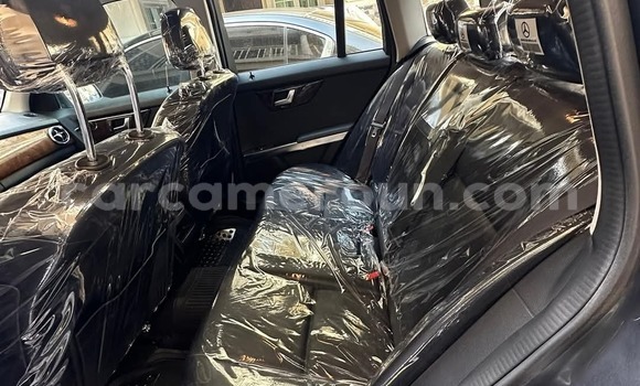 Sayi Sabo Mercedes‒Benz GL-klasse Azurfa Mota in Yaounde a Babban Kamaru Sayi Sabo Mercedes‒Benz GL-klasse Azurfa Mota in Yaounde a Babban Kamaru