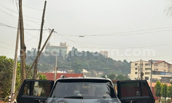 Sayi Sabo Mercedes‒Benz GL-klasse Azurfa Mota in Yaounde a Babban Kamaru Sayi Sabo Mercedes‒Benz GL-klasse Azurfa Mota in Yaounde a Babban Kamaru