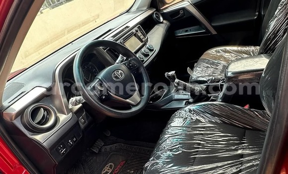 Acheter Occasion Voiture Toyota RAV4 Rouge à Yaoundé, Central Cameroon Acheter Occasion Voiture Toyota RAV4 Rouge à Yaoundé, Central Cameroon