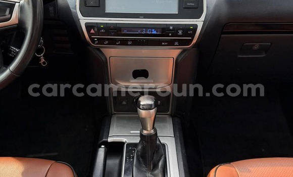 Acheter Neuf Voiture Toyota Land Cruiser Prado Gris à Yaoundé, Central Cameroon Acheter Neuf Voiture Toyota Land Cruiser Prado Gris à Yaoundé, Central Cameroon