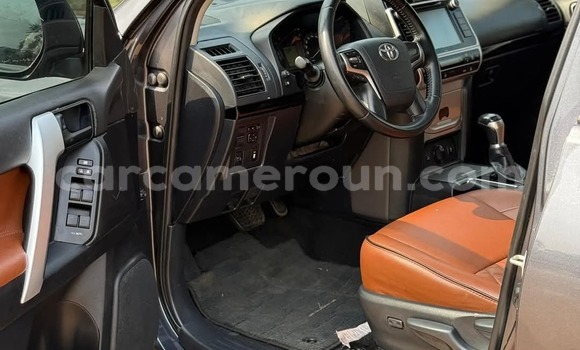 Acheter Neuf Voiture Toyota Land Cruiser Prado Gris à Yaoundé, Central Cameroon Acheter Neuf Voiture Toyota Land Cruiser Prado Gris à Yaoundé, Central Cameroon