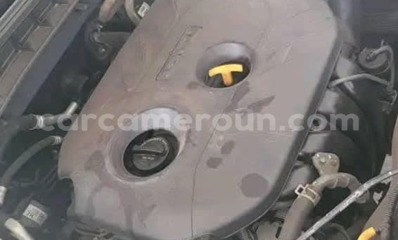 Sayi Na hannu Hyundai Tucson White Mota in Yaounde a Babban Kamaru Sayi Na hannu Hyundai Tucson White Mota in Yaounde a Babban Kamaru