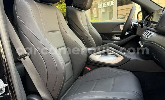 Sayi Sabo Mercedes‒Benz GLE Black Mota in Douala a Ƙasar Kamaru Sayi Sabo Mercedes‒Benz GLE Black Mota in Douala a Ƙasar Kamaru