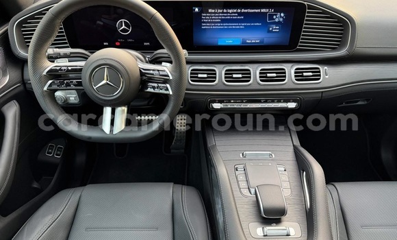 Sayi Sabo Mercedes‒Benz GLE Black Mota in Douala a Ƙasar Kamaru Sayi Sabo Mercedes‒Benz GLE Black Mota in Douala a Ƙasar Kamaru