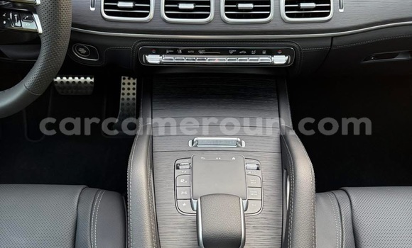 Sayi Sabo Mercedes‒Benz GLE Black Mota in Douala a Ƙasar Kamaru Sayi Sabo Mercedes‒Benz GLE Black Mota in Douala a Ƙasar Kamaru