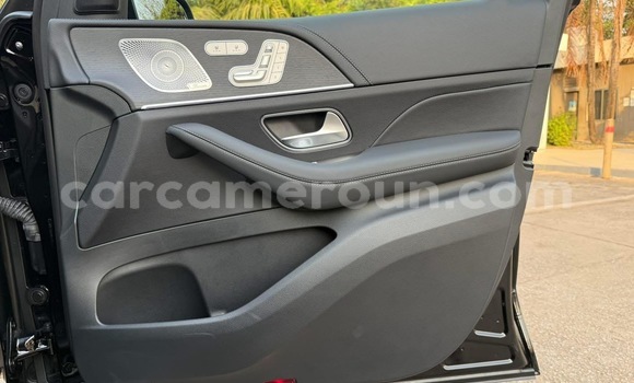Sayi Sabo Mercedes‒Benz GLE Black Mota in Douala a Ƙasar Kamaru Sayi Sabo Mercedes‒Benz GLE Black Mota in Douala a Ƙasar Kamaru