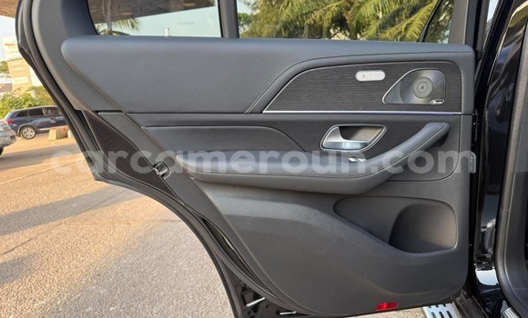 Sayi Sabo Mercedes‒Benz GLE Black Mota in Douala a Ƙasar Kamaru Sayi Sabo Mercedes‒Benz GLE Black Mota in Douala a Ƙasar Kamaru