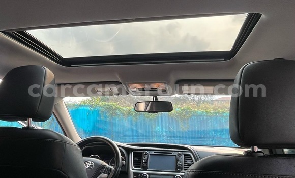 Acheter Occasion Voiture Toyota Highlander Blanc à Buea, Southwest Cameroon Acheter Occasion Voiture Toyota Highlander Blanc à Buea, Southwest Cameroon