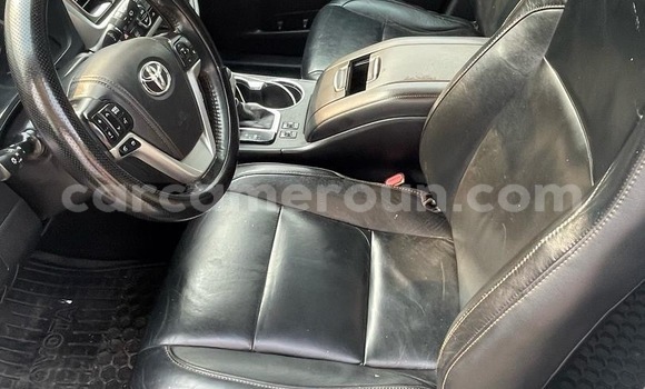 Acheter Occasion Voiture Toyota Highlander Blanc à Buea, Southwest Cameroon Acheter Occasion Voiture Toyota Highlander Blanc à Buea, Southwest Cameroon