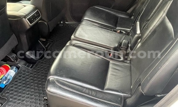 Acheter Occasion Voiture Toyota Highlander Blanc à Buea, Southwest Cameroon Acheter Occasion Voiture Toyota Highlander Blanc à Buea, Southwest Cameroon