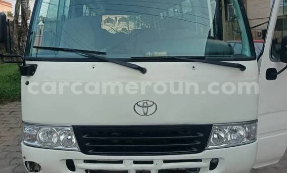 Acheter Occasion Voiture Toyota Coaster Blanc à Douala, Littoral Cameroon Acheter Occasion Voiture Toyota Coaster Blanc à Douala, Littoral Cameroon